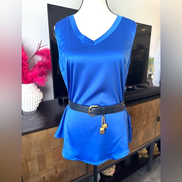 Anne Klein Black Leather Belt with Gold Lion Charms - Picture 4 of 12